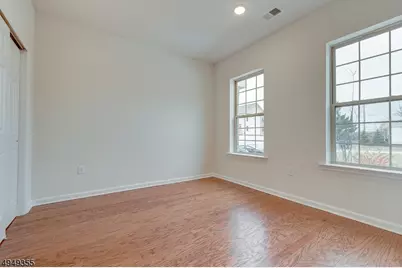 15 Braeburn Ct, Livingston, NJ 07039 - Photo 13