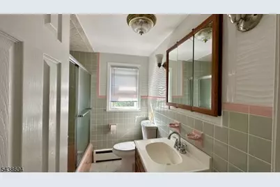 131 E 13th St, Linden, NJ 07036 - Photo 9
