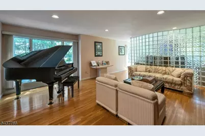 59 Deerfield Ln, Upper Saddle River, NJ 07458 - Photo 3