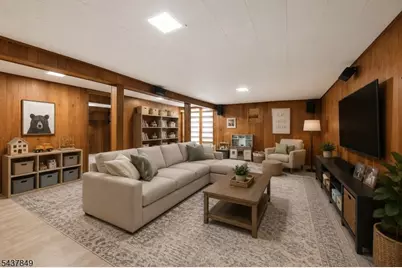 40 Maple Ln, Parsippany, NJ 07034 - Photo 25