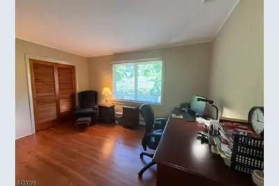 219 W Valley Brook Rd, Washington Township, NJ 07830 - Photo 17