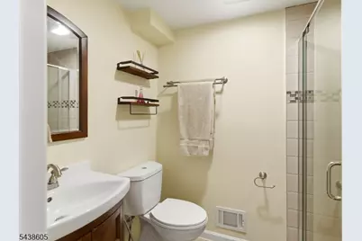 536 Willow Ave, Garwood, NJ 07027 - Photo 15