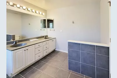 808 Dellwood Ln, Hanover Township, NJ 07981 - Photo 9
