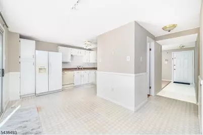 2 Liberty Ln, Franklin, NJ 07416 - Photo 9