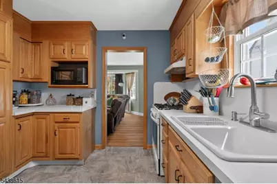 440 3rd St, Dunellen, NJ 08812 - Photo 7