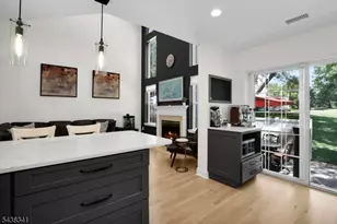 10 Raleigh Ct, Bernards Township, NJ 07920 - Photo 1