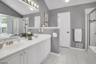 10 Raleigh Ct, Bernards Township, NJ 07920 - Photo 23