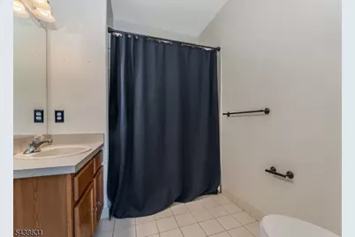 141 Limerick Ln, Lopatcong Township, NJ 08865 - Photo 17