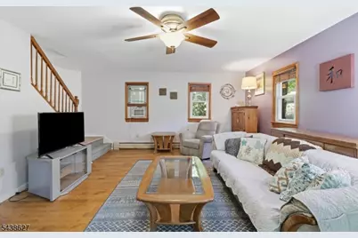 9 Juniper Trl, Kinnelon, NJ 07405 - Photo 13