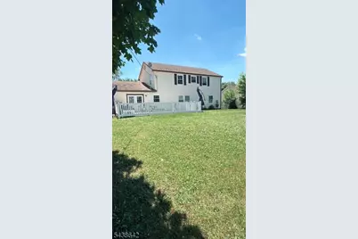 131 Toledo Ln, Willingboro Twp., NJ 08046 - Photo 9