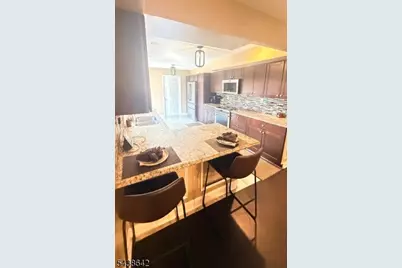 131 Toledo Ln, Willingboro Twp., NJ 08046 - Photo 5
