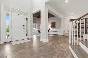 18 Waterford Way, Middletown, NJ 07738 - Photo 5