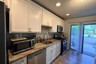 19 Spencer St, Franklin Township, NJ 08873 - Photo 7