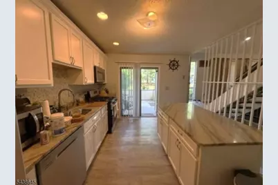 19 Spencer St, Franklin Township, NJ 08873 - Photo 9
