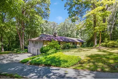 6 Green Hills Rd, Mendham Township, NJ 07945 - Photo 3