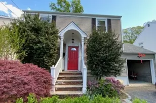 40 Amherst Pl, Livingston, NJ 07039 - Photo 1