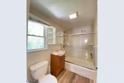 40 Amherst Pl, Livingston, NJ 07039 - Photo 9