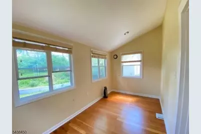 40 Amherst Pl, Livingston, NJ 07039 - Photo 3