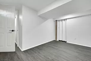 315 Canal Rd, South Bound Brook Boro, NJ 08880 - Photo 15