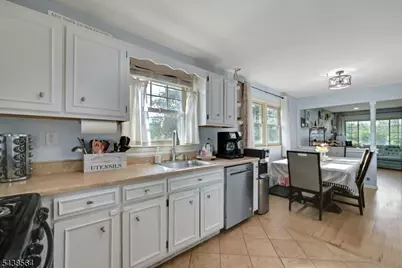 315 Canal Rd, South Bound Brook Boro, NJ 08880 - Photo 5