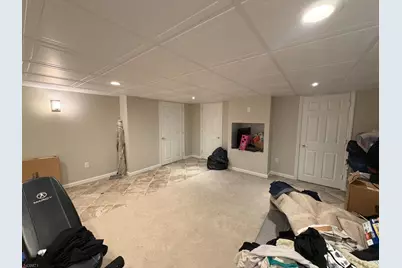 911 Yorkshire Dr, Raritan Township, NJ 08822 - Photo 11