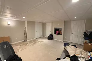 911 Yorkshire Dr, Raritan Township, NJ 08822 - Photo 11