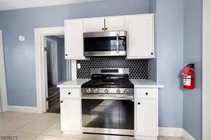 204 DeMott Ave, Clifton, NJ 07011 - Photo 7