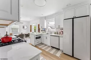 151 Minna Ave, Woodbridge Township, NJ 07001 - Photo 15