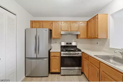 1190 W St George Ave #C34, Linden, NJ 07036 - Photo 11