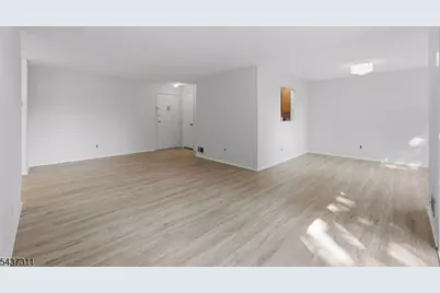 1190 W St George Ave #C34, Linden, NJ 07036 - Photo 5