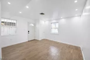 87 Merseles St, Jersey City, NJ 07302 - Photo 3