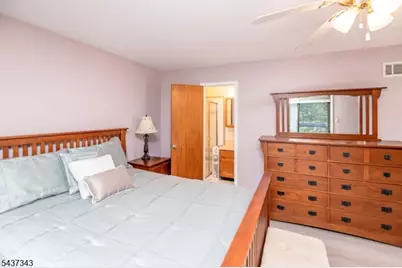55 Kensington Ct, Washington Township, NJ 07840 - Photo 19