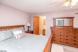 55 Kensington Ct, Washington Township, NJ 07840 - Photo 19