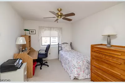 55 Kensington Ct, Washington Township, NJ 07840 - Photo 23