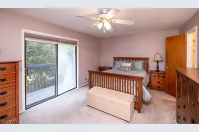 55 Kensington Ct, Washington Township, NJ 07840 - Photo 17