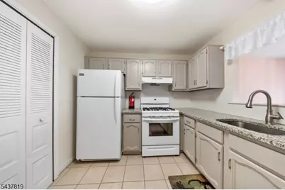 1190 W St George Ave #C43, Linden, NJ 07036 - Photo 7