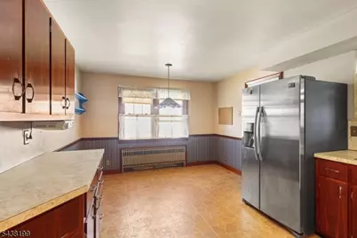 236 Hickory Ave, Garwood, NJ 07027 - Photo 9