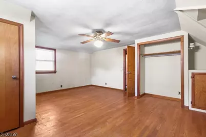 236 Hickory Ave, Garwood, NJ 07027 - Photo 11