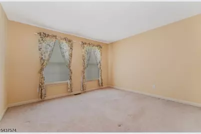 23 Neshanic Dr, Raritan Township, NJ 08551 - Photo 19