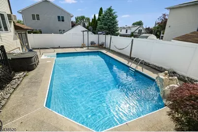 532 2nd  St, Carlstadt, NJ 07072 - Photo 25