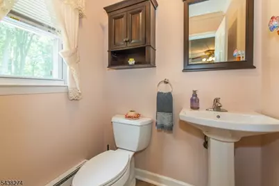 21 Whitegate Rd, Roxbury Township, NJ 07876 - Photo 33