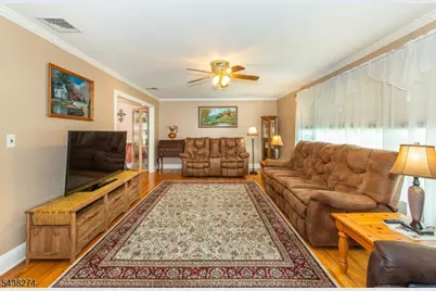 21 Whitegate Rd, Roxbury Township, NJ 07876 - Photo 3