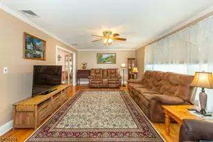 21 Whitegate Rd, Roxbury Township, NJ 07876 - Photo 3