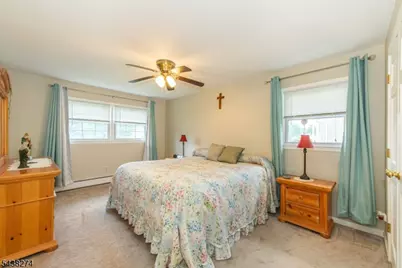 21 Whitegate Rd, Roxbury Township, NJ 07876 - Photo 21
