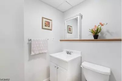 14 Kemp Dr, Springfield, NJ 07081 - Photo 23
