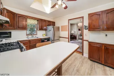 37 Holmes Oval, New Providence, NJ 07974 - Photo 19