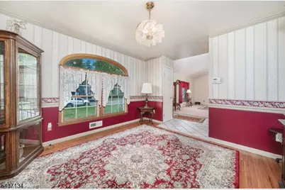37 Holmes Oval, New Providence, NJ 07974 - Photo 17