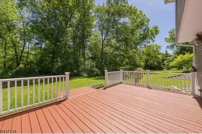 37 Holmes Oval, New Providence, NJ 07974 - Photo 9