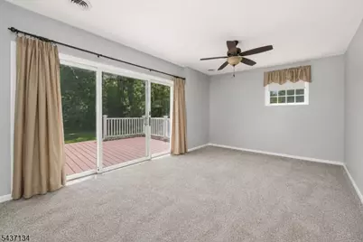 37 Holmes Oval, New Providence, NJ 07974 - Photo 3