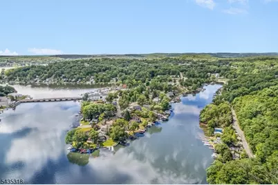 257 Hudson Ave, Hopatcong, NJ 07843 - Photo 33